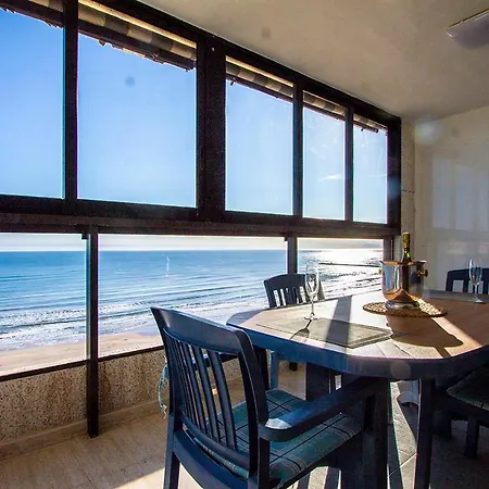 13 Espacio Sobre Mar Apartmán *